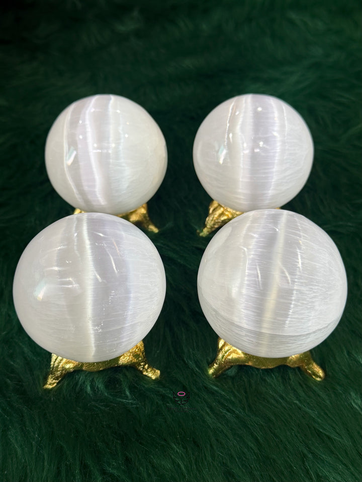 Selenite Sphere Medium