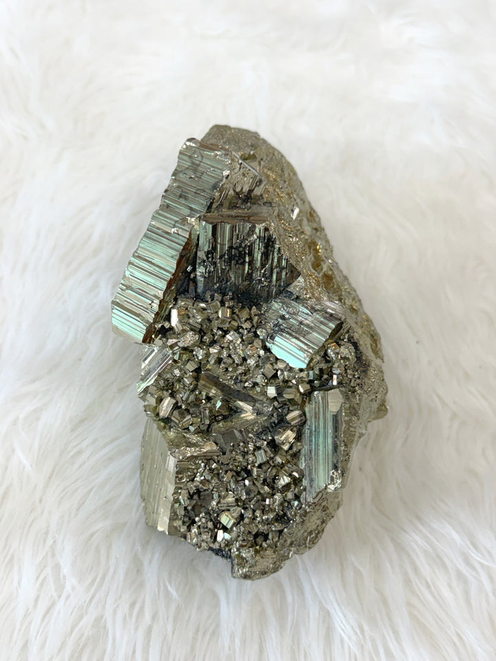 Pyrite Cubic Cluster 21