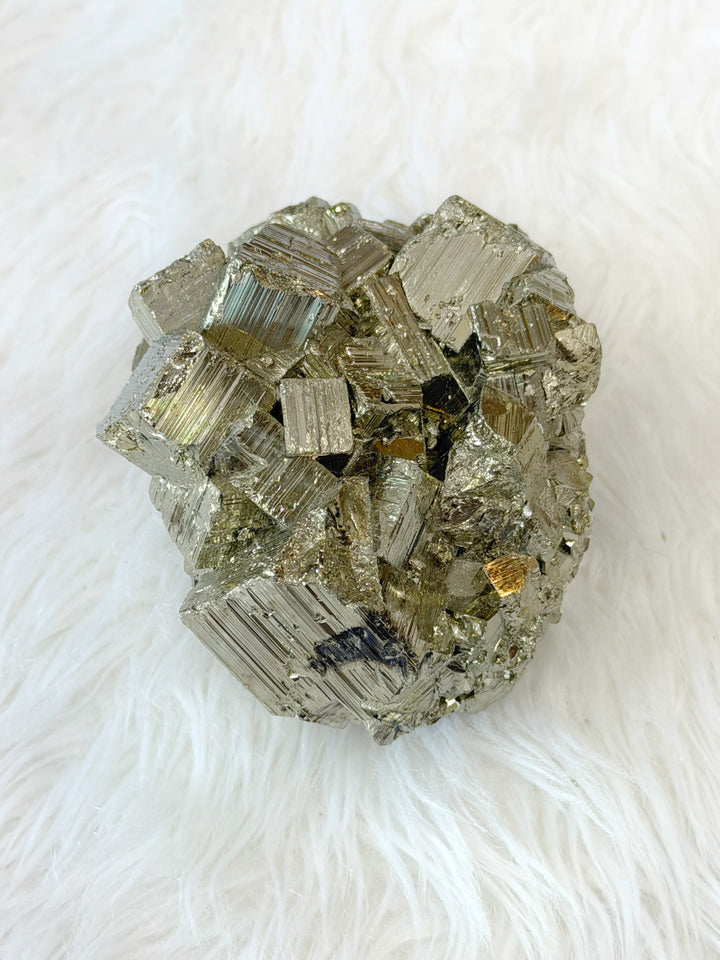 Pyrite Cubic Cluster 6