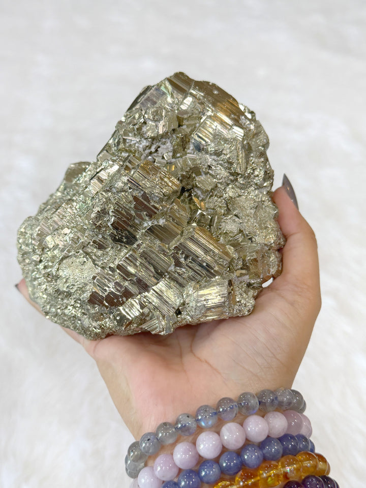Pyrite Cubic Cluster 22
