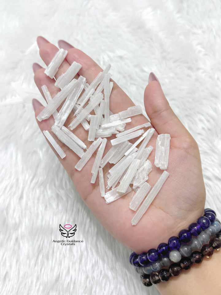 Selenite Raw Stone Xs