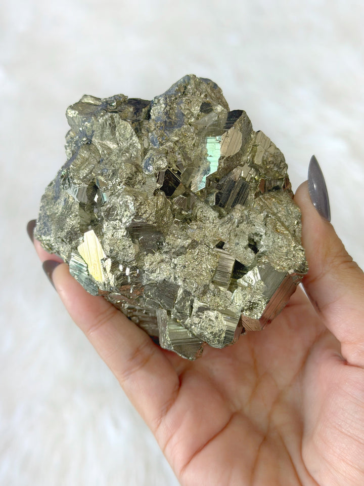 Pyrite Cubic Cluster 15