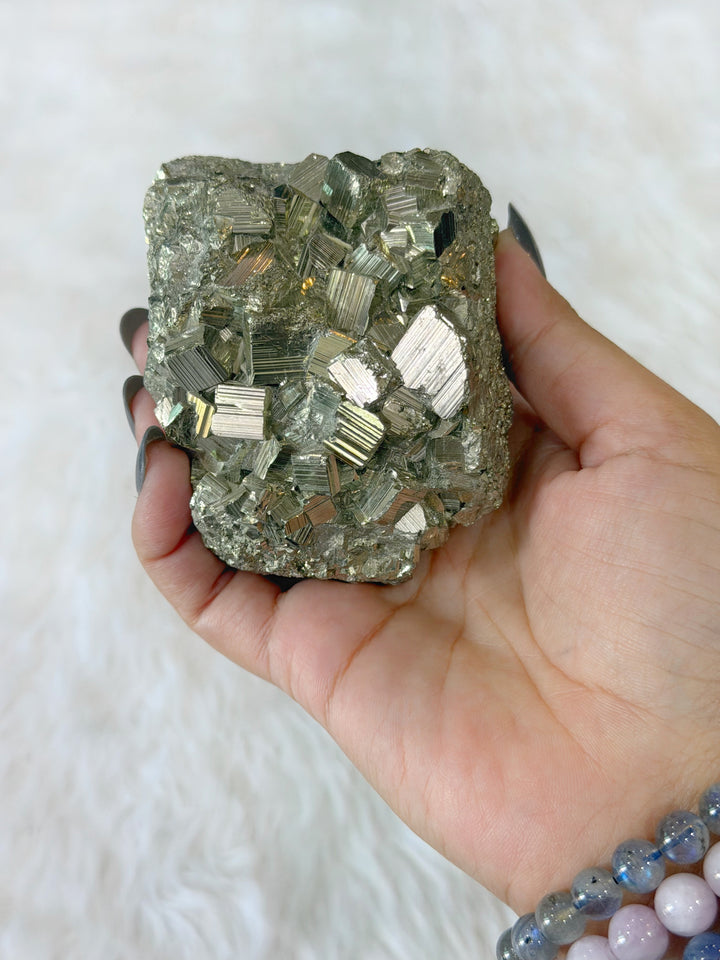 Pyrite Cubic Cluster 14