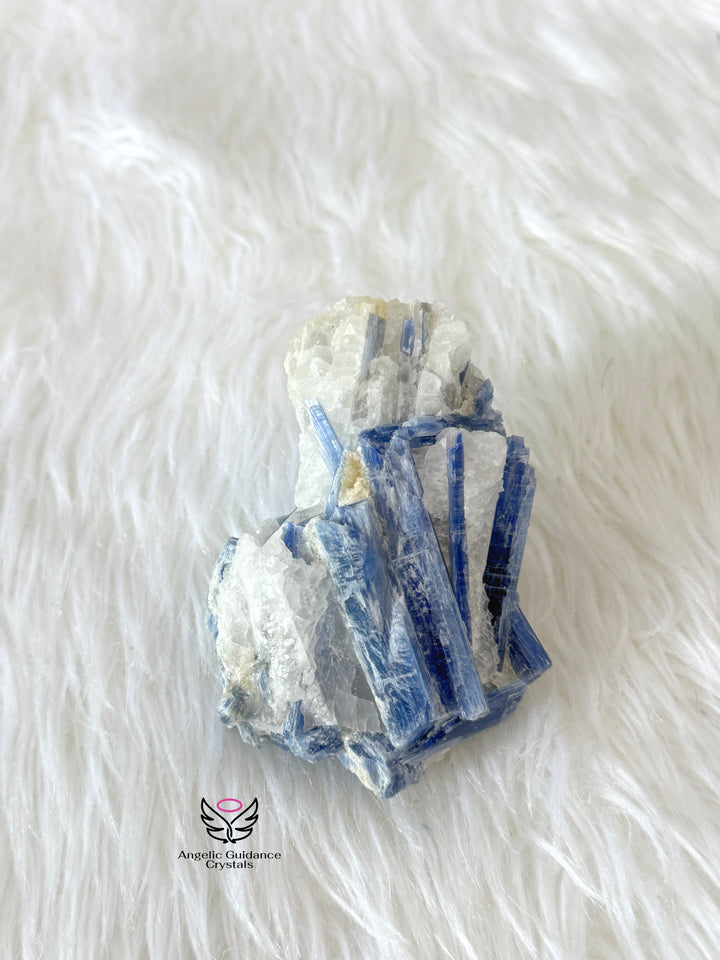 Kyanite Rawstone Large 2