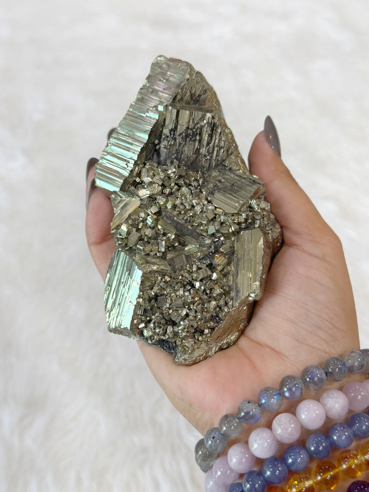 Pyrite Cubic Cluster 21