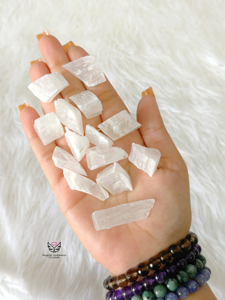Selenite Raw Stone Xsmall