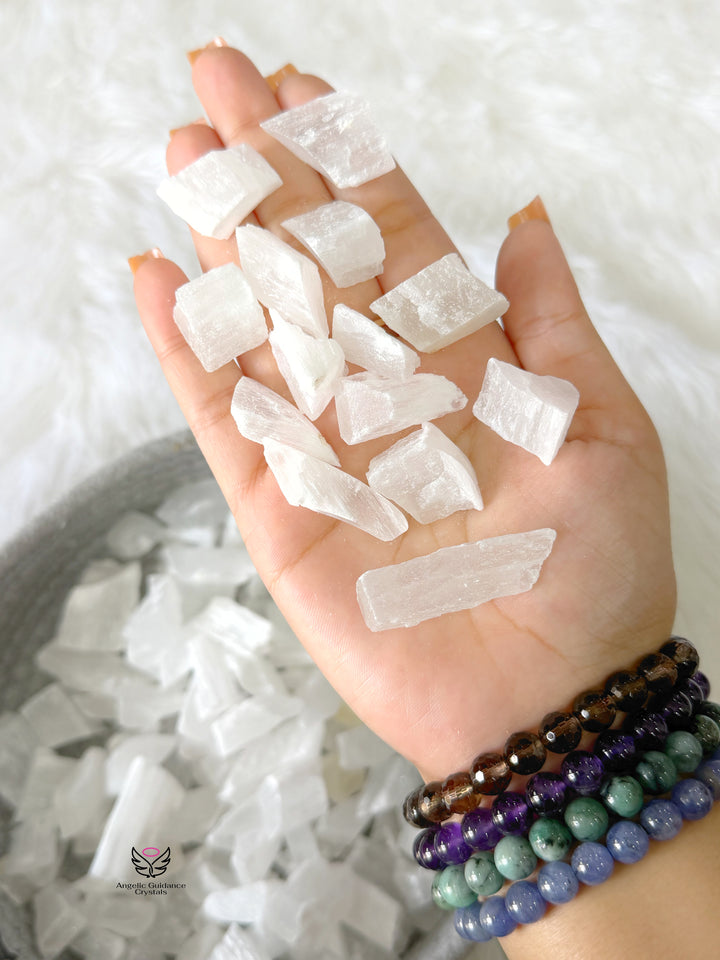 Selenite Raw Stone Xsmall