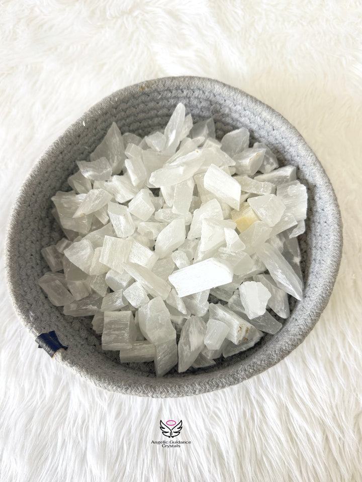 Selenite Raw Stone Xsmall