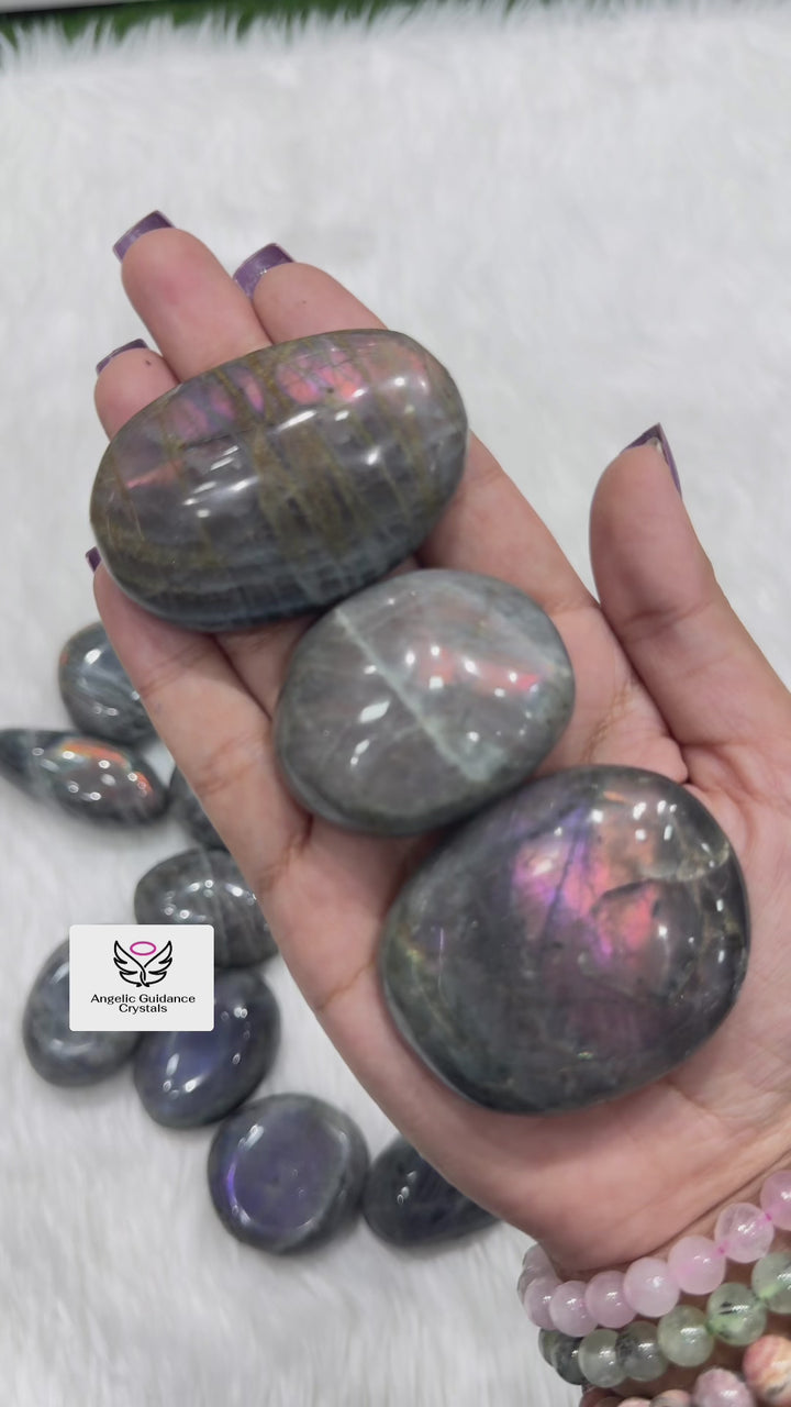 Labradorite Palm Stone AAA